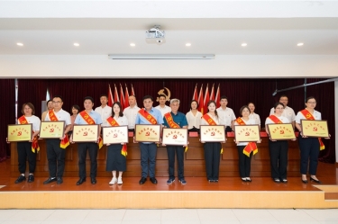 捷报传喜 党建领航 | 2138cn太阳集团城纸业党委获得多项荣誉